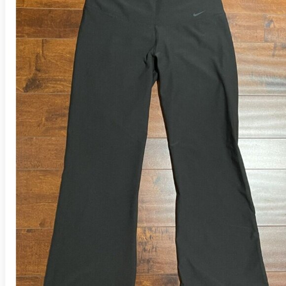 Nike Dri-Fit  Womens Black  Pant Legging  , Legend Fit, Medium - Picture 1 of 1